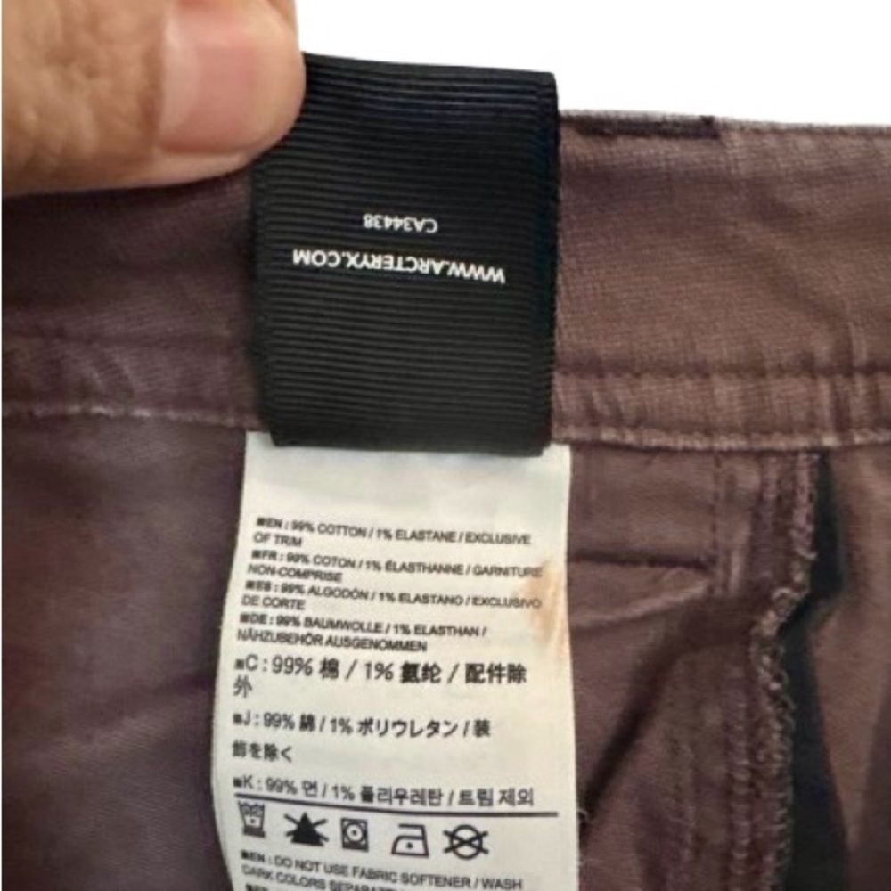 Arc’teryx Burgundy The Murrin Pant, hiking & active pant, mid rise Size 10 - Picture 8 of 10